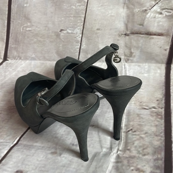 Guess Suede peep toe Heels in size 7.5 NIB! - Picture 8 of 11